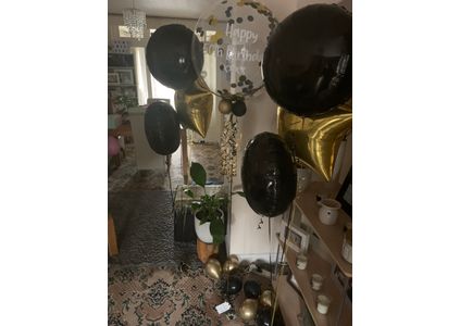 Customer image of Black &amp; Gold Confetti Balloon Package