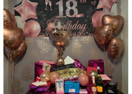 Customer image of Rose Gold Hearts Balloon Package