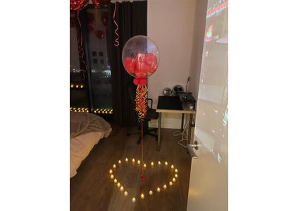 Customer image of Red Hearts Balloon Package