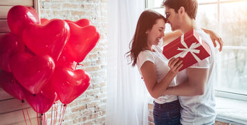 Beautiful,Young,Couple,At,Home.,Hugging,,Kissing,And,Enjoying,Spending